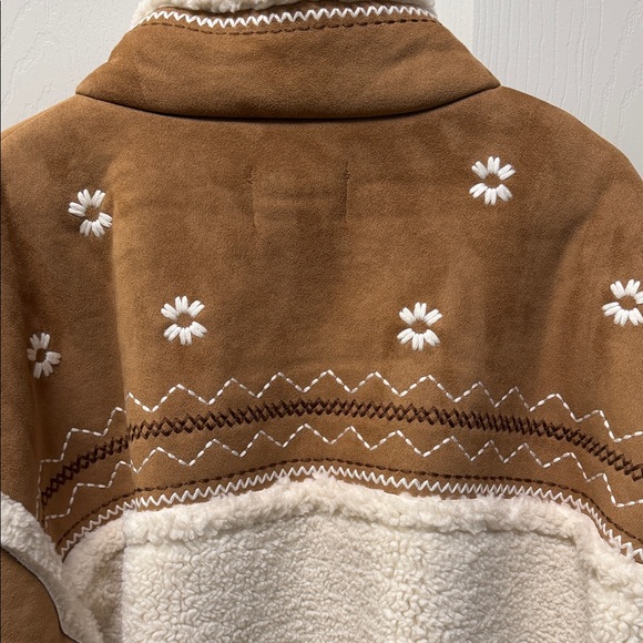 Ugg Brown and Cream Fleece Jacket with Floral Embroidery XL - Picture 3 of 9